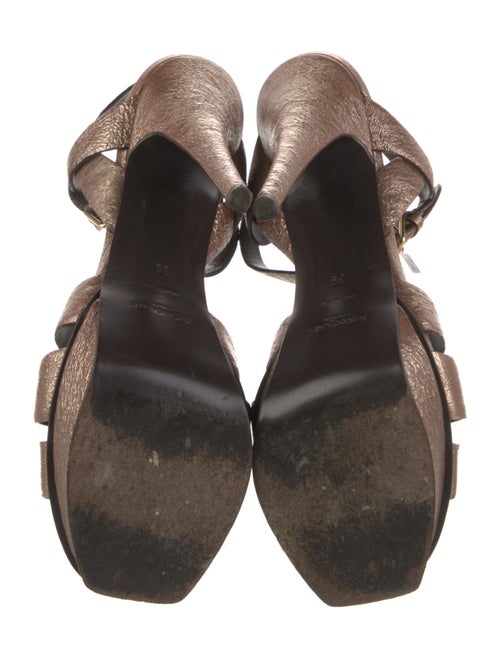 Yves Saint Laurent Rive Gauche Leather T-Strap Sandals