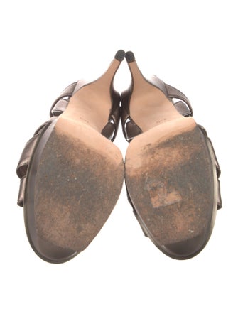 Yves Saint Laurent Rive Gauche Leather T-Strap Sandals