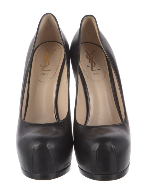 Yves Saint Laurent Rive Gauche Leather Pumps