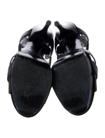Yves Saint Laurent Rive Gauche Leather T-Strap Sandals