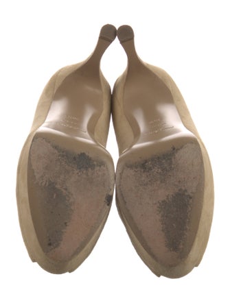 Yves Saint Laurent Rive Gauche Suede Pumps