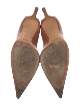 Yves Saint Laurent Rive Gauche Leather Pumps