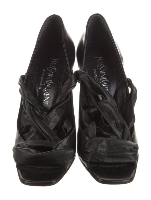 Yves Saint Laurent Rive Gauche Leather Pumps