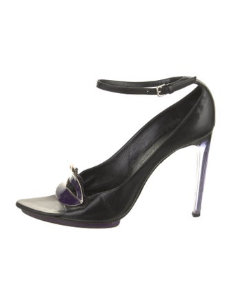 Yves Saint Laurent Rive Gauche Leather Pumps