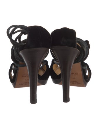 Yves Saint Laurent Rive Gauche Velvet Pumps