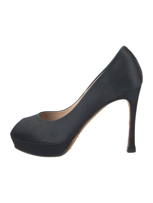 Yves Saint Laurent Rive Gauche Suede Pumps