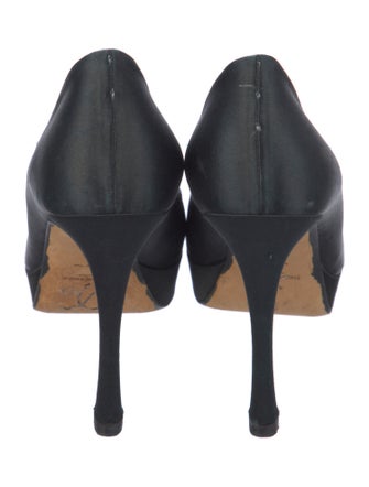 Yves Saint Laurent Rive Gauche Suede Pumps