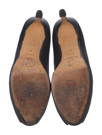 Yves Saint Laurent Rive Gauche Suede Pumps