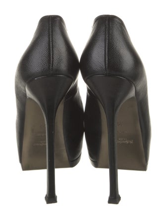Yves Saint Laurent Rive Gauche Leather Pumps