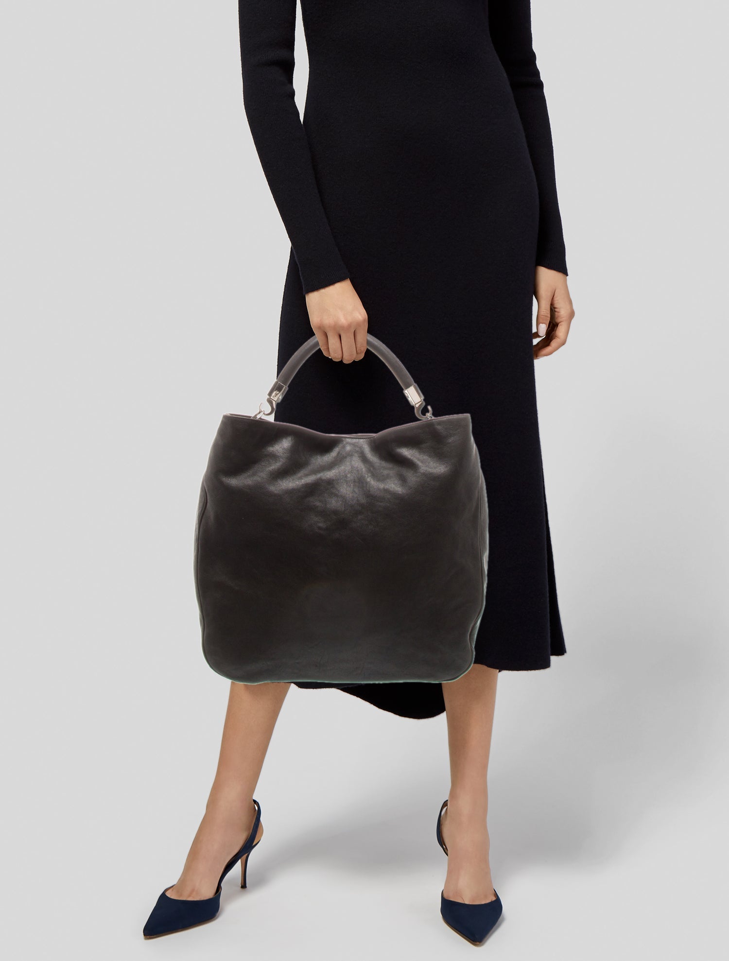 Yves Saint Laurent Signature Hobo