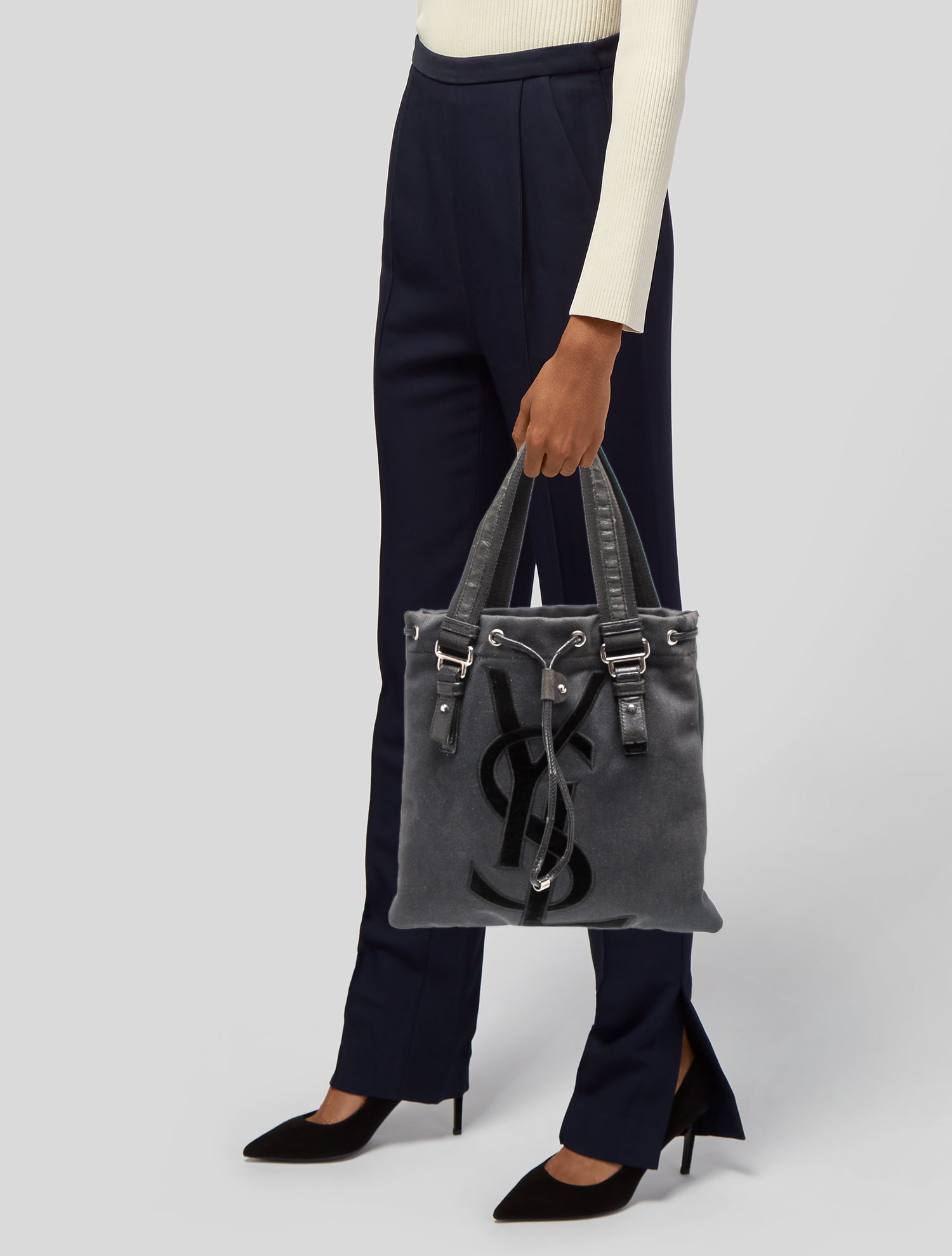 Chloé Gladys Leather Tote - Black Totes, Handbags - CHL99348 | The