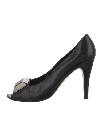 Yves Saint Laurent Leather Pumps