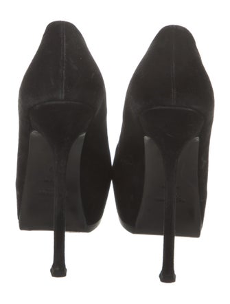 Yves Saint Laurent Suede Pumps