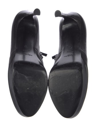 Yves Saint Laurent Rive Gauche Leather Boots