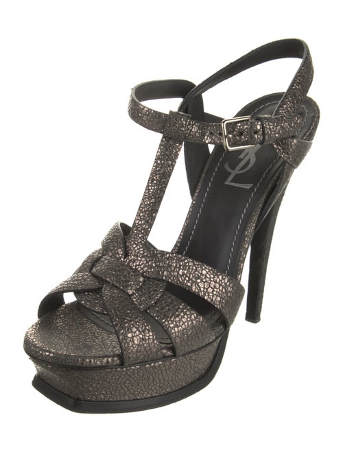 Yves Saint Laurent size 35.5 Leather T-Strap Sandals