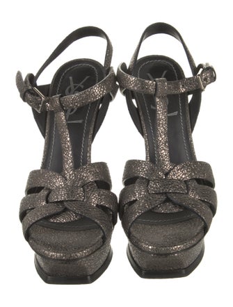 Yves Saint Laurent size 35.5 Leather T-Strap Sandals
