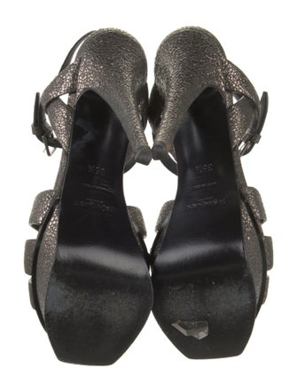 Yves Saint Laurent size 35.5 Leather T-Strap Sandals