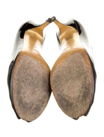 Yves Saint Laurent Rive Gauche Patent Leather Pumps