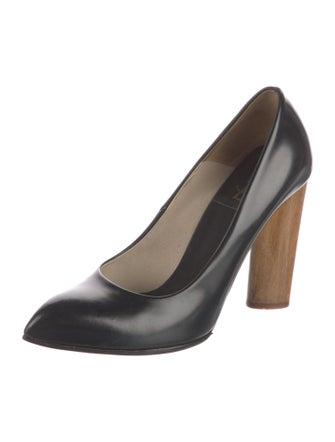 Yves Saint Laurent Rive Gauche Leather Pumps