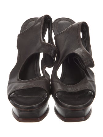 Yves Saint Laurent Leather Cutout Accent T-Strap Sandals