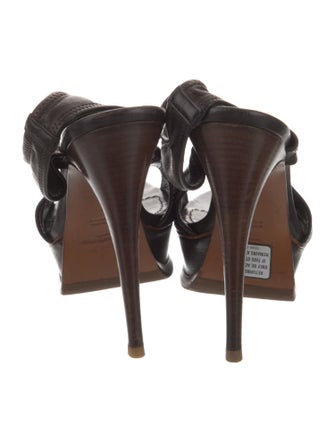 Yves Saint Laurent Leather Cutout Accent T-Strap Sandals