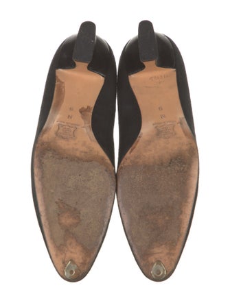 Yves Saint Laurent Suede Pumps