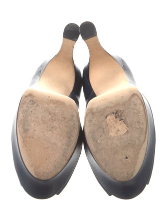 Yves Saint Laurent Leather Slingback Sandals