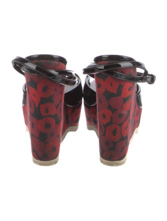 Yves Saint Laurent Patent Leather Sandals