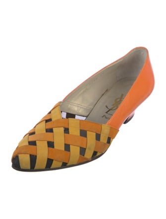 Yves Saint Laurent Leather Printed Pumps