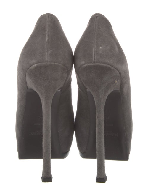 Yves Saint Laurent Suede Pumps