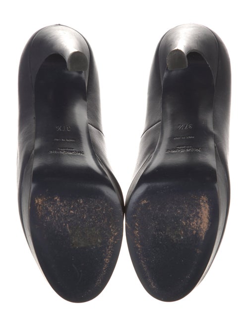 Yves Saint Laurent Rive Gauche Leather Pumps