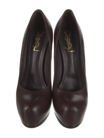 Yves Saint Laurent Leather Pumps
