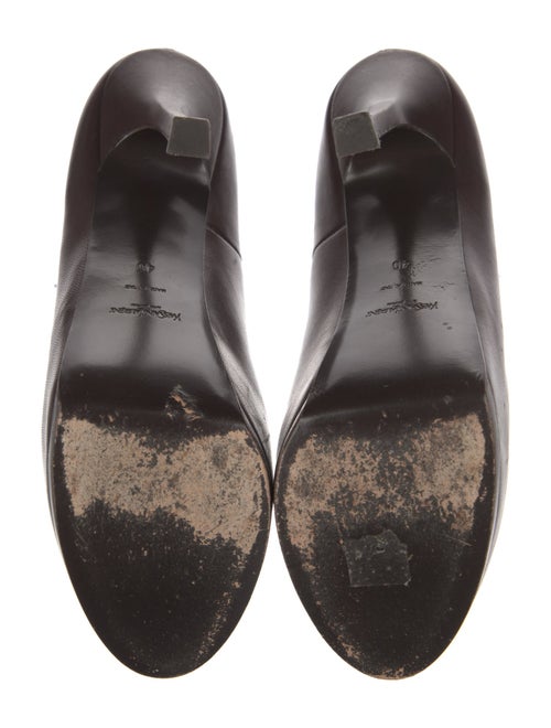 Yves Saint Laurent Leather Pumps