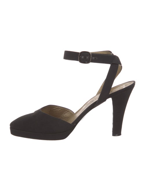 Yves Saint Laurent D'Orsay Pumps