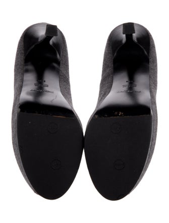 Yves Saint Laurent Rive Gauche Wool Pumps