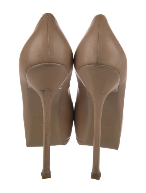 Yves Saint Laurent Leather Pumps