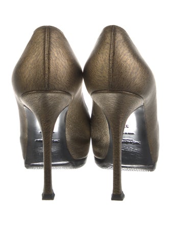 Yves Saint Laurent Rive Gauche Leather Pumps