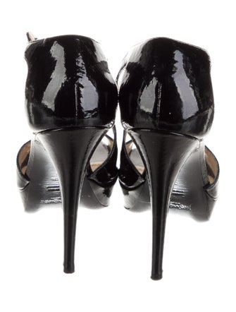 Yves Saint Laurent Rive Gauche Patent Leather T-Strap Pumps