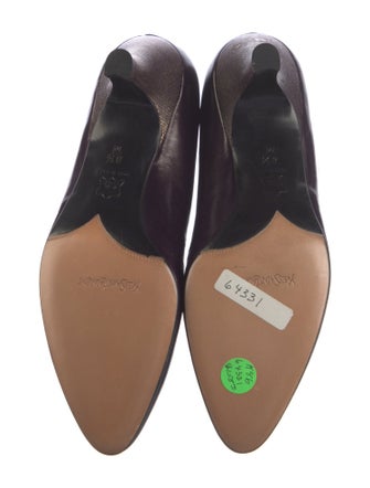 Yves Saint Laurent Leather Pumps