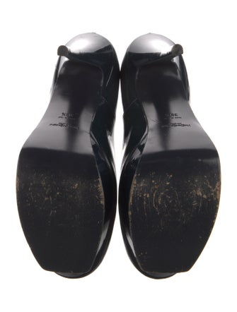 Yves Saint Laurent Patent Leather Pumps