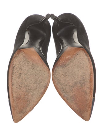 Yves Saint Laurent Suede Pumps