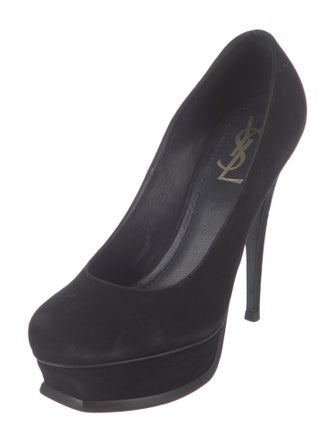 Yves Saint Laurent Velvet Pumps