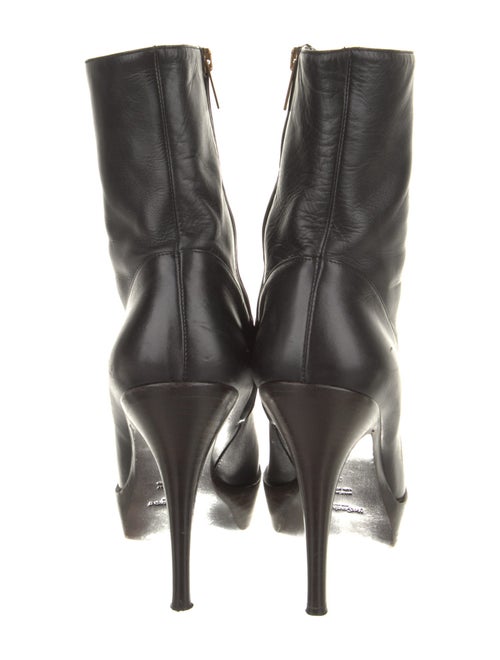 Yves Saint Laurent Leather Boots