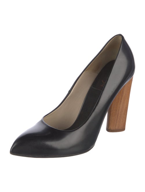 Yves Saint Laurent Leather Pumps