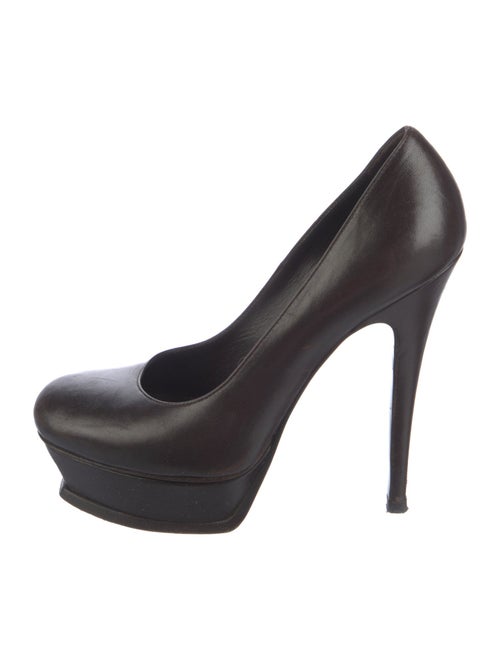Yves Saint Laurent Leather Pumps