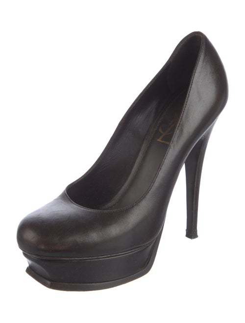 Yves Saint Laurent Leather Pumps