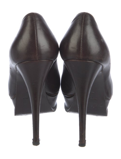 Yves Saint Laurent Leather Pumps