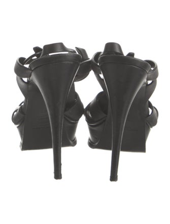 Yves Saint Laurent Leather Cutout Accent T-Strap Sandals