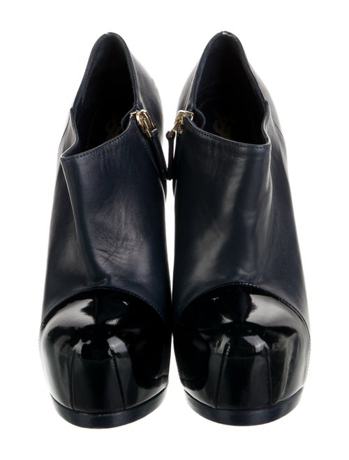 Yves Saint Laurent Leather Pumps