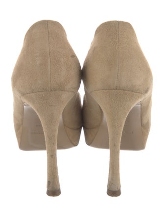 Yves Saint Laurent Suede Pumps